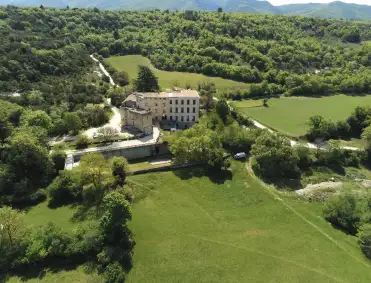 Jardin du château de l'environnement - BUOUX 84